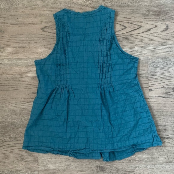 Anthropologie Maeve Saona Swing Button Down
Sleeveless Top - Size S - Blue - EUC - Picture 3 of 9